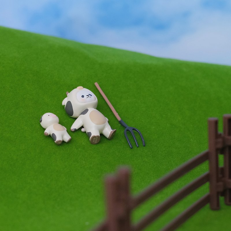 Planet Bear x Tunyanyan Presents PanPan and Dairy Cows Blind Box
