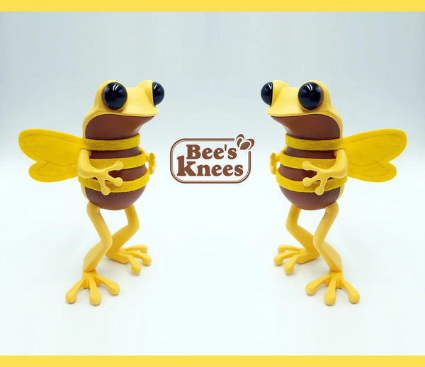 Bee's Knees Froggie by TwelveDot